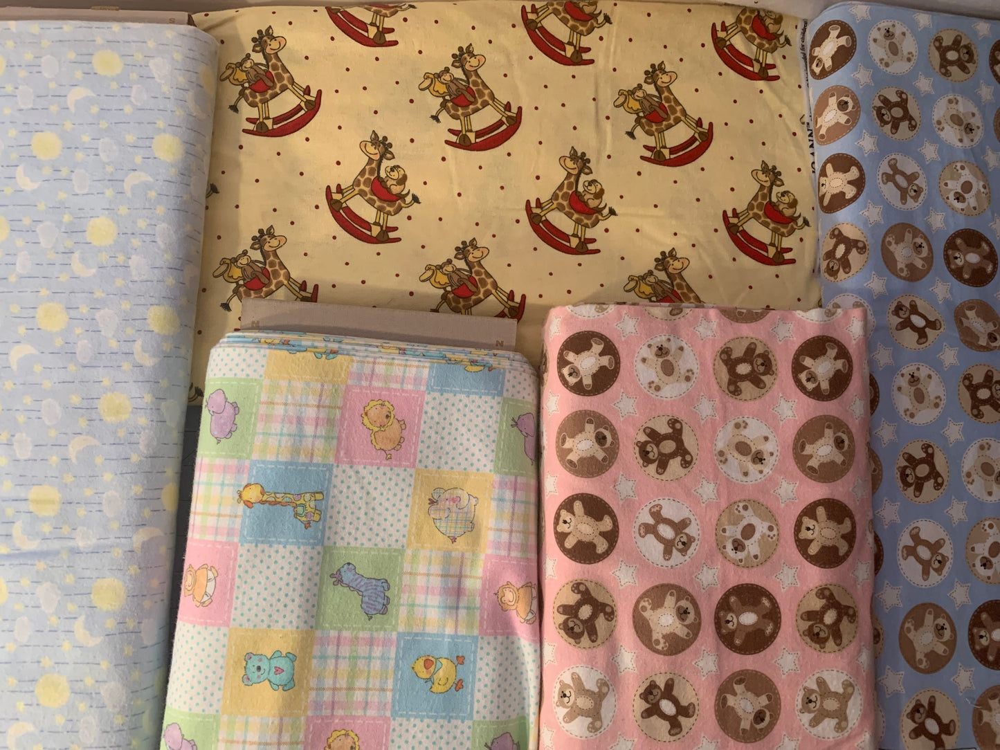 Child Weighted blanket, crib or lap size with 5 lbs, bears, giraffe, moon, star, baby jungle animals, washable, toddler or kids