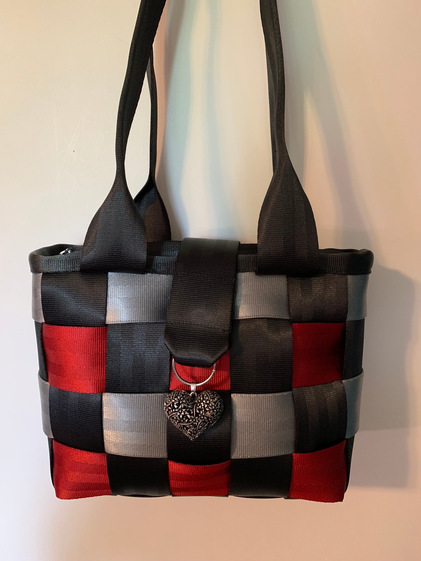 Custom seat belt purse, weave or panel style in various colors, seatbelt handbag, washable