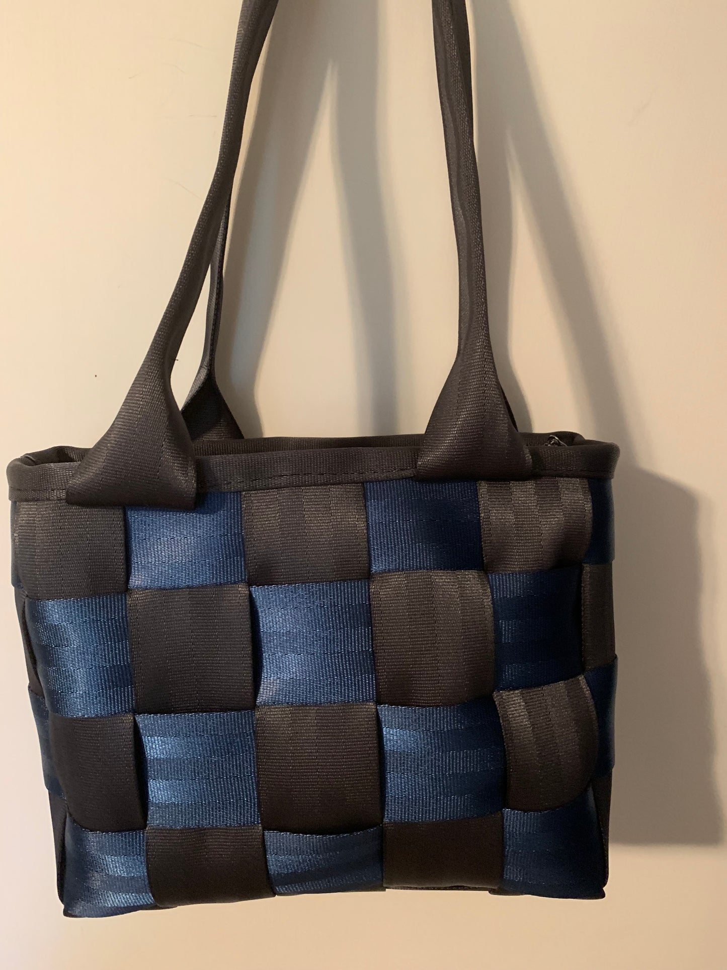 Custom seat belt purse, weave or panel style in various colors, seatbelt handbag, washable