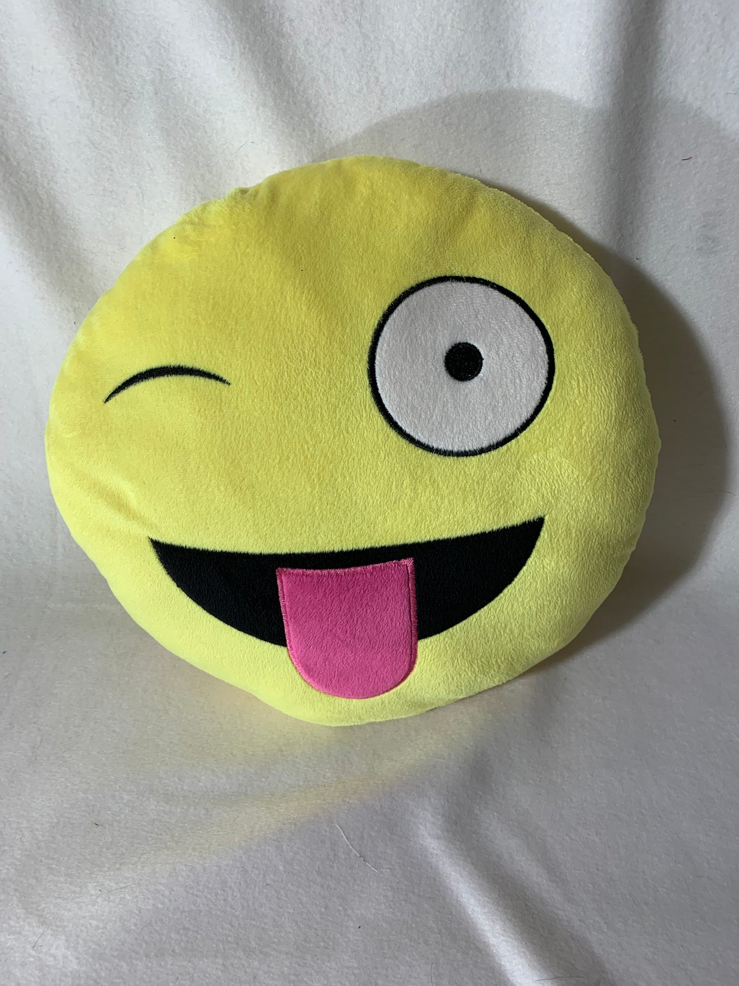 Weighted stuffed animal, weighted pillow - Emoji, 5 lbs, PLUSH WEIGHTED PILLOW, heart, face, happy, kiss