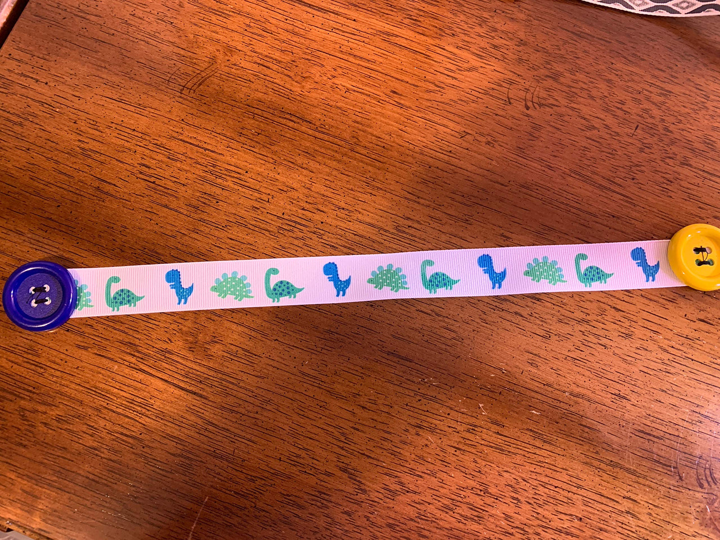 Button snake for fine motor skills, child fidget learning toy