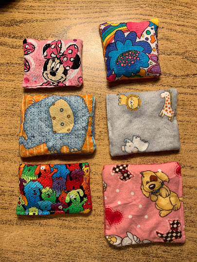 Weighted small Fidget bags in various patterns, set of 10, girl or boy, washable pocket pads, animals, characters, fun sensory toy