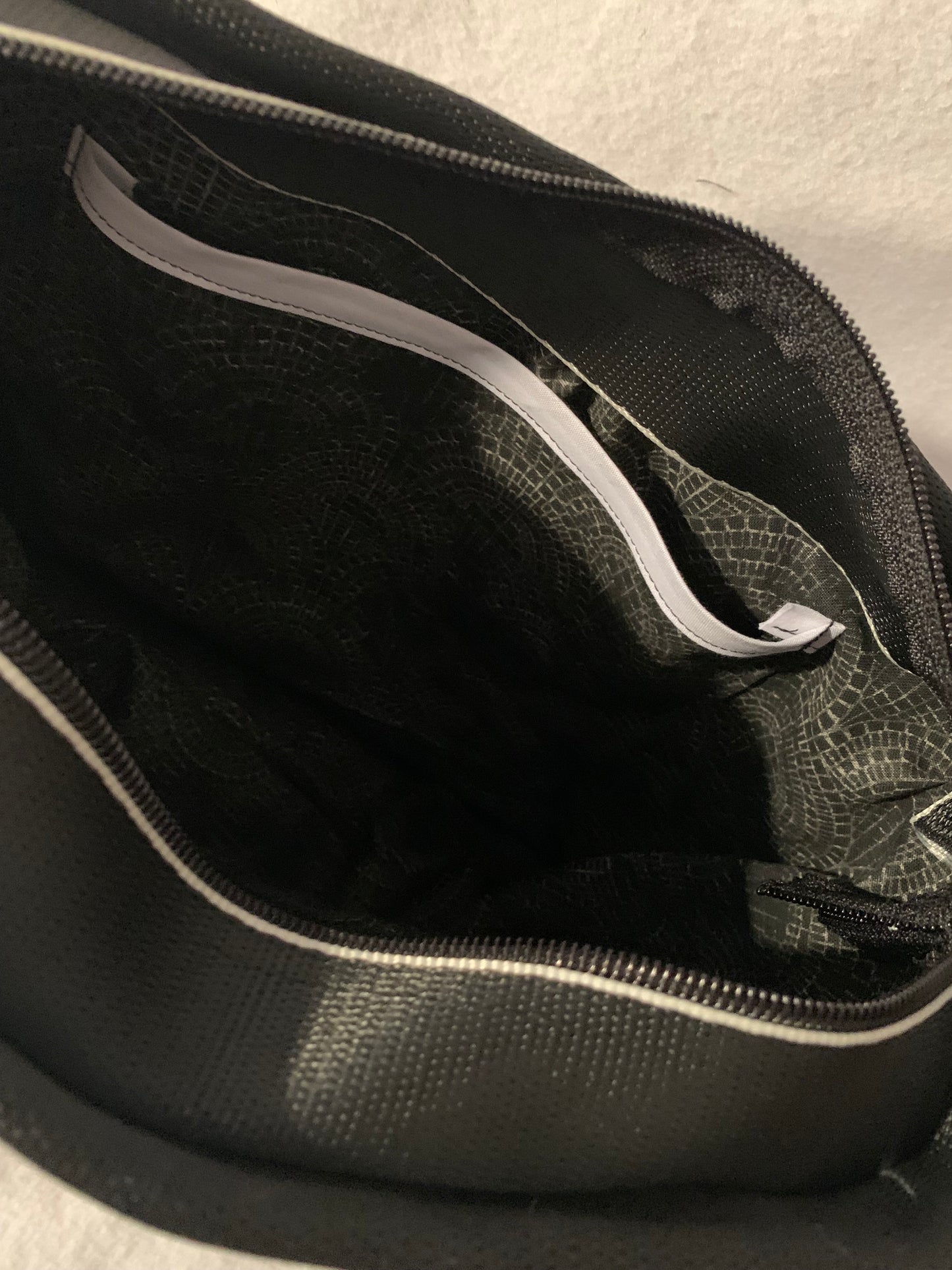 Seat Belt Purse in black with white edges, zipper, washable, geometric lining, large satchel, shoulder straps