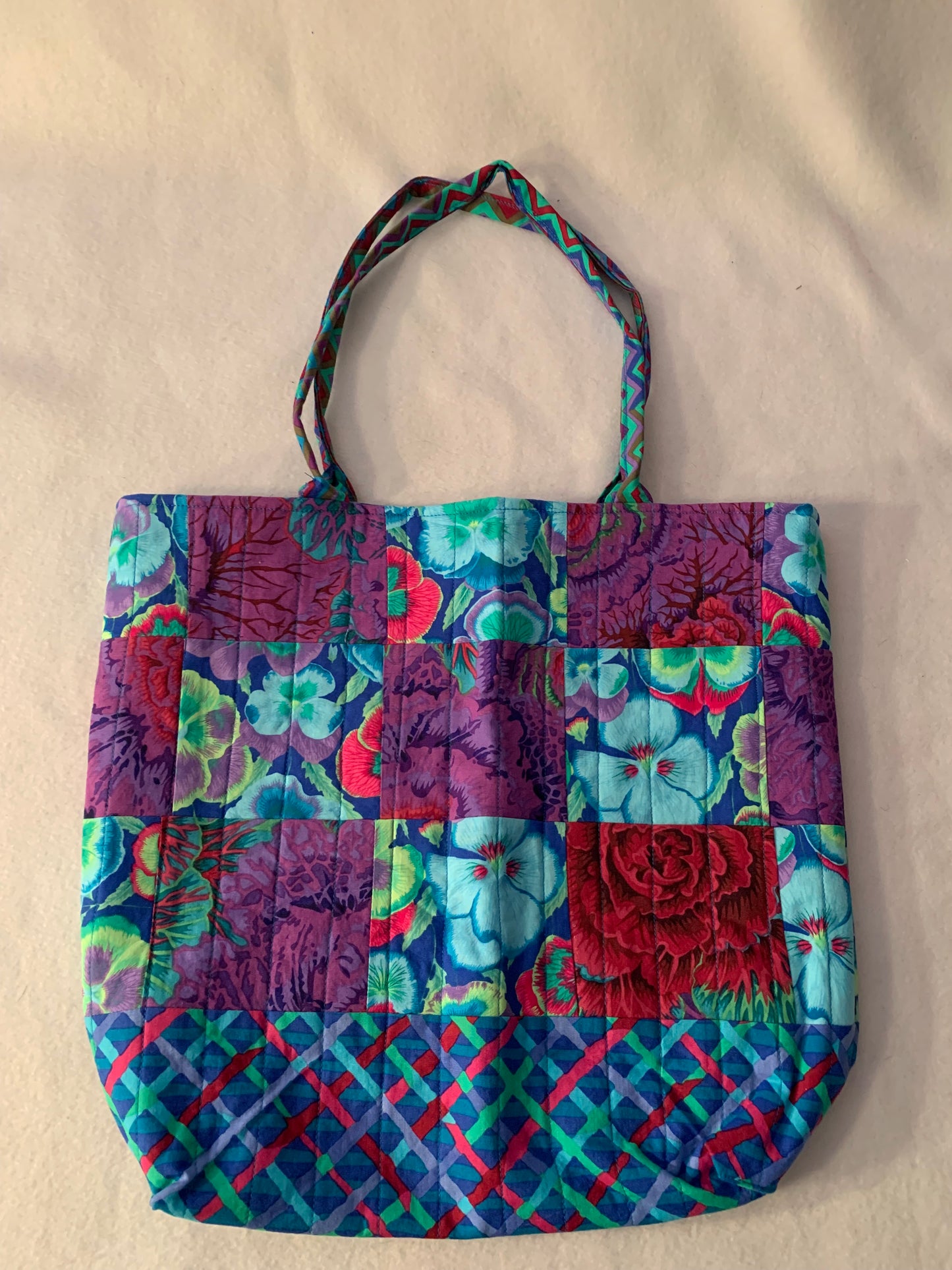 Quilted Tote Bag in various patterns, medium sized, Washable