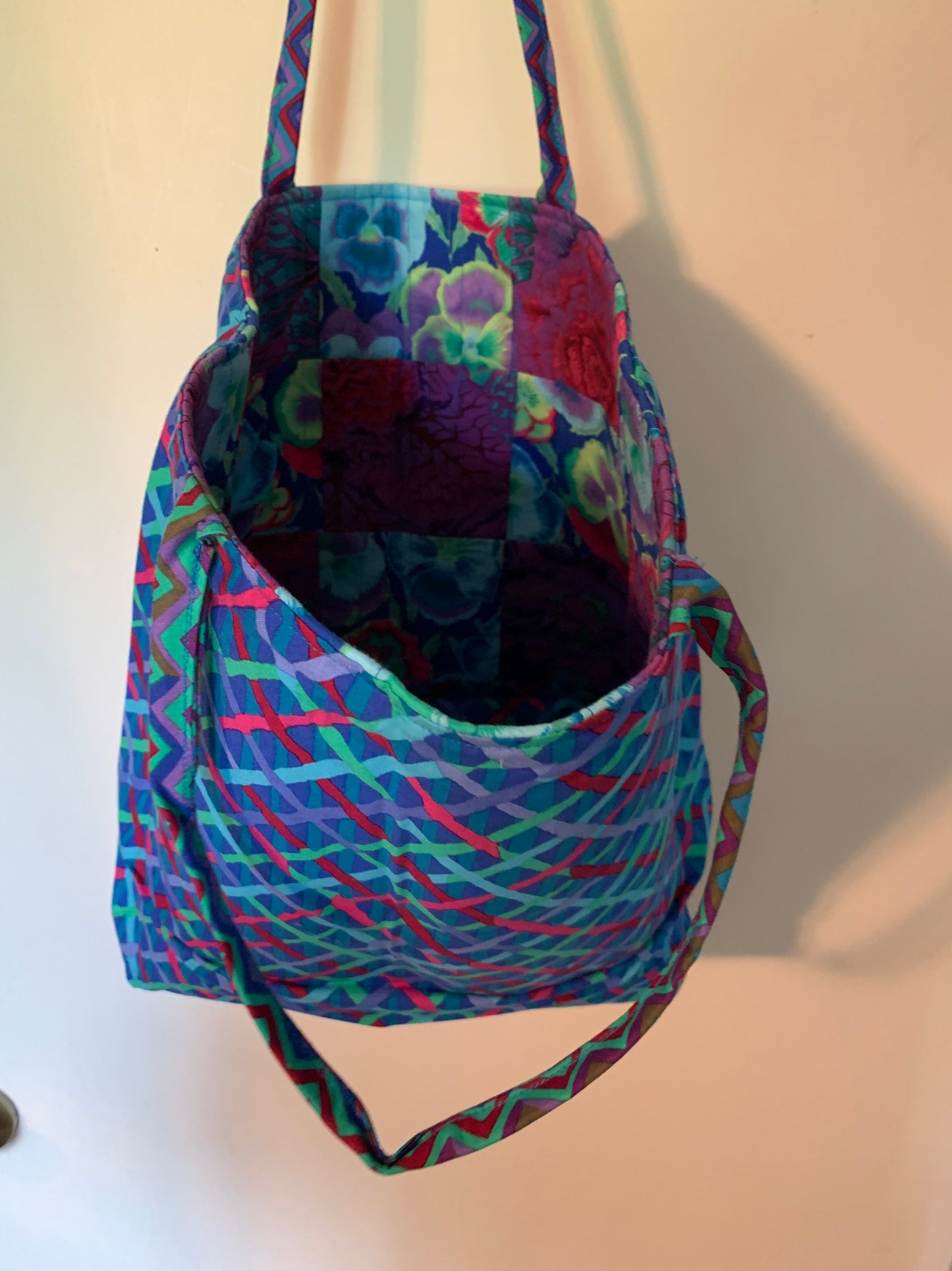 Quilted Tote Bag in various patterns, medium sized, Washable