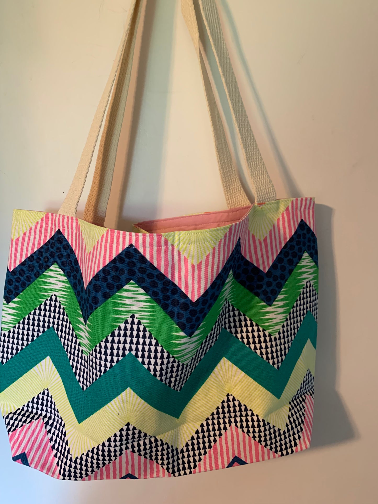 Quilted Tote Bag in various patterns, medium sized, Washable