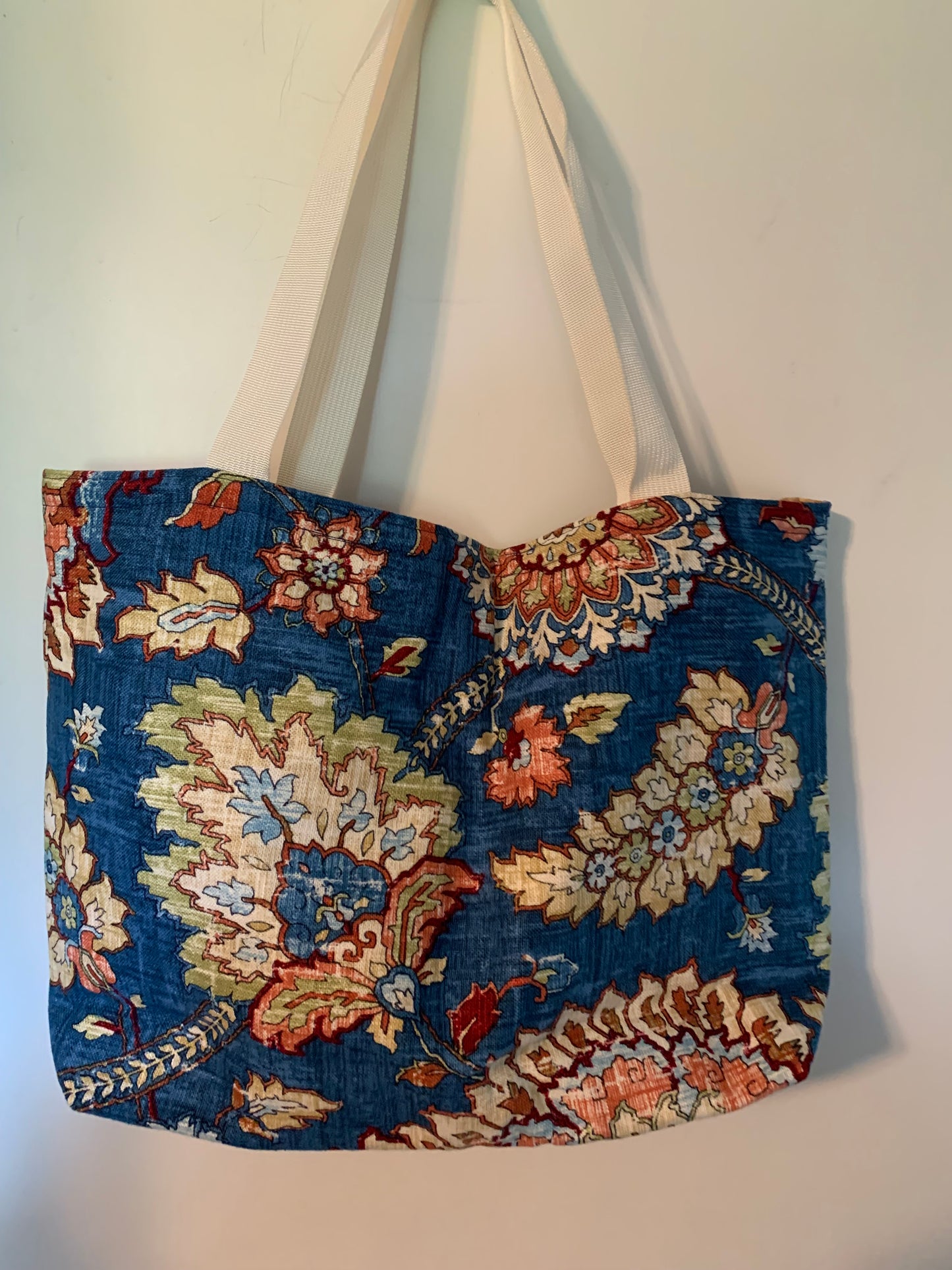 Quilted Tote Bag in various patterns, medium sized, Washable