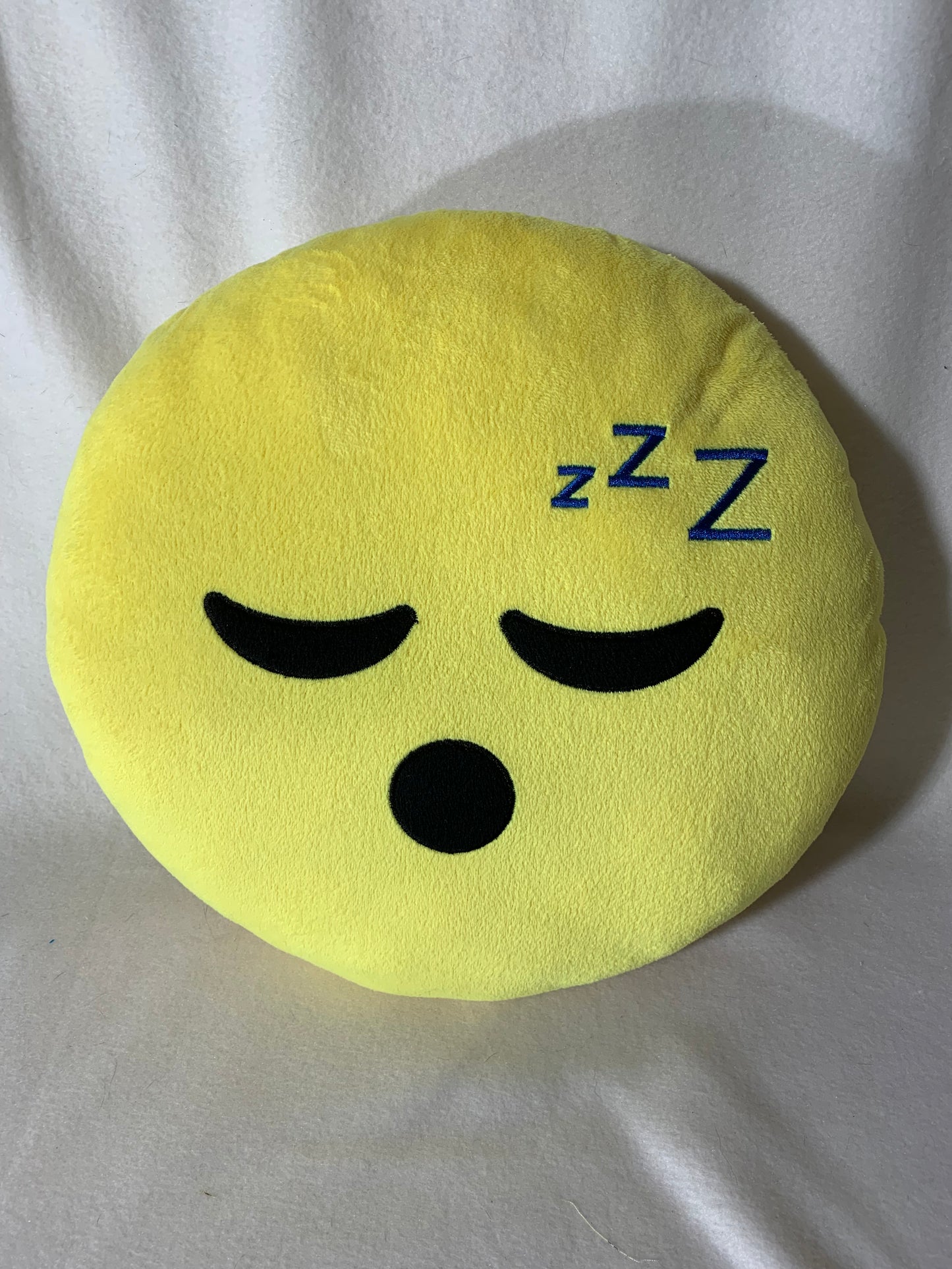 Weighted stuffed animal, weighted pillow - Emoji, 5 lbs, PLUSH WEIGHTED PILLOW, heart, face, happy, kiss